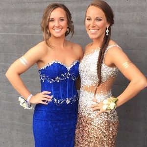 Prom dress (ONLY WORN ONCE)